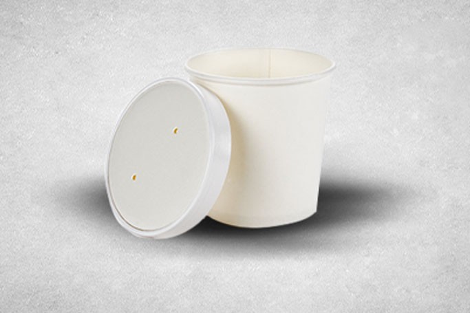 32oz White Paper Recyclable Well Made Soup Cups with Lids
